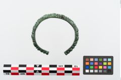 Foto von Bronzeperlarmreif (NHMW-PRAE-024358)